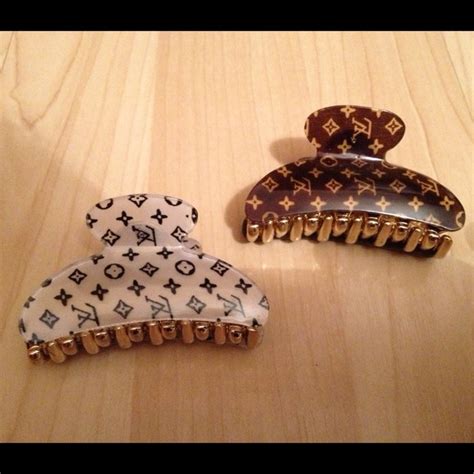 lv hair clip.